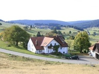 Haus Dorfschmiede Blick vom Friedenskreuz